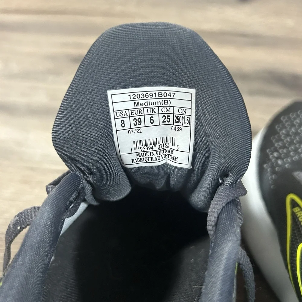Brooks Glycerin 20 Men's Size 8 B  Running Shoes gray Yellow
